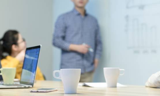 竞争与公司战略